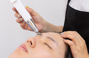 まつ毛・眉毛の育毛